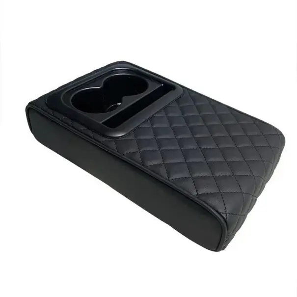 Cumpără acum Perna pentru suportul de cot 35 x 21 x 7,5 cm Neagră cu model în carouri Protector din piele PU cu 2 suporturi pentru băuturi Spațiu de depozitare pentru carduri Curea elastică