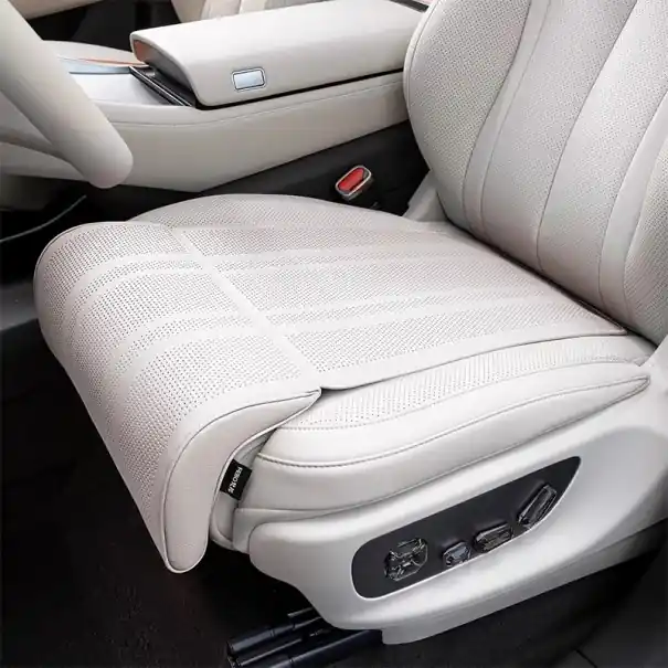 Lichidare de stoc Perna subțire pentru scaun auto cu suport pentru picioare, piele artificială, dimensiuni 44 x 38 x 18 cm
