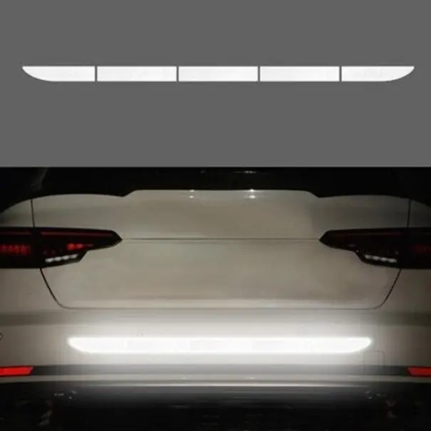 Autocolant auto reflectorizant 5 buc Disponibil imediat