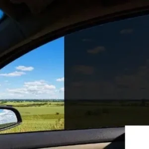 Film nuanta geamuri auto 15% Transmitanta 40 x 500 cm Film autoadeziv pentru geamuri auto Protectie solara Radiatii UV Reducerea orbirii Livrare gratuită