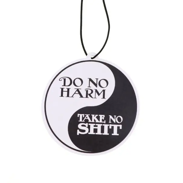 Transport gratuit Osv fresh air freshener for car hanging with the quote "Do no harm take no shit" black and white yin yang round pendant for interior