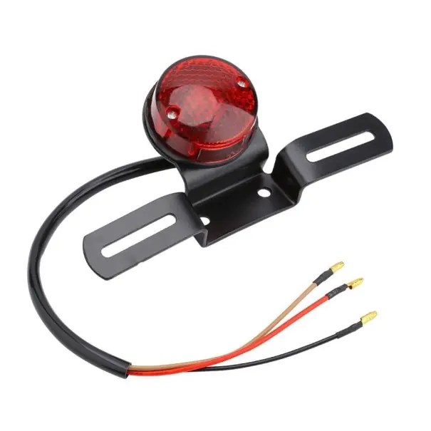 Retur gratuit Lumina spate universală pe o motocicletă