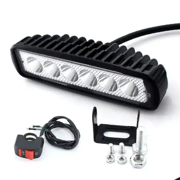Rampă LED cu lumină pe o motocicletă Vezi acum