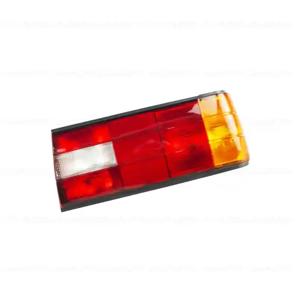Lampa spate dreapta, cu proiector ceata - BMW Seria 3 E30 - de la 01.09.1987 Preț redus