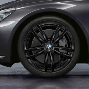 Janta aliaj usor - M Performance Double Spoke 647M - Negru (Black) - 9,5Jx19 ET:39 - BMW Seria 6 G32 GT, Seria 7 G11 G12 Livrare rapidă